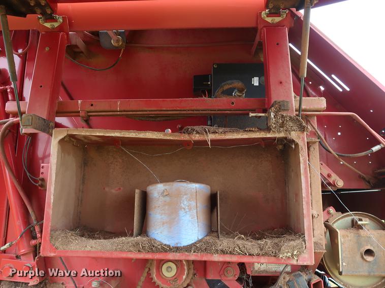 image for item DG3460 2003 New Holland BR780 round baler
