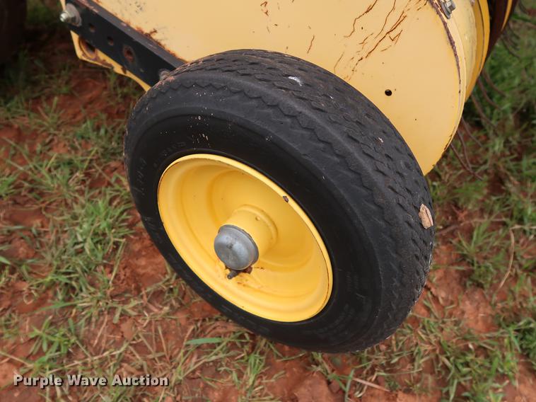 image for item DG3460 2003 New Holland BR780 round baler