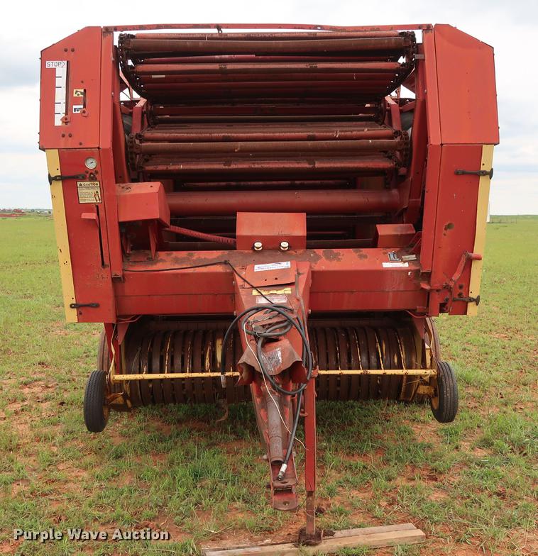 image for item DG3461 1985 New Holland 855 round baler