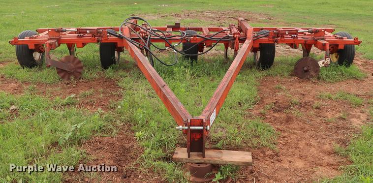 image for item DG3463 Richardson AD Flex stubble mulch sweep plow