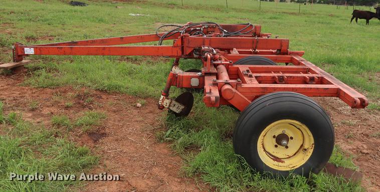 image for item DG3463 Richardson AD Flex stubble mulch sweep plow