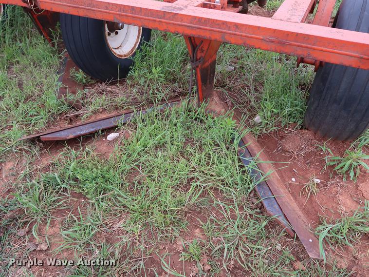 image for item DG3463 Richardson AD Flex stubble mulch sweep plow