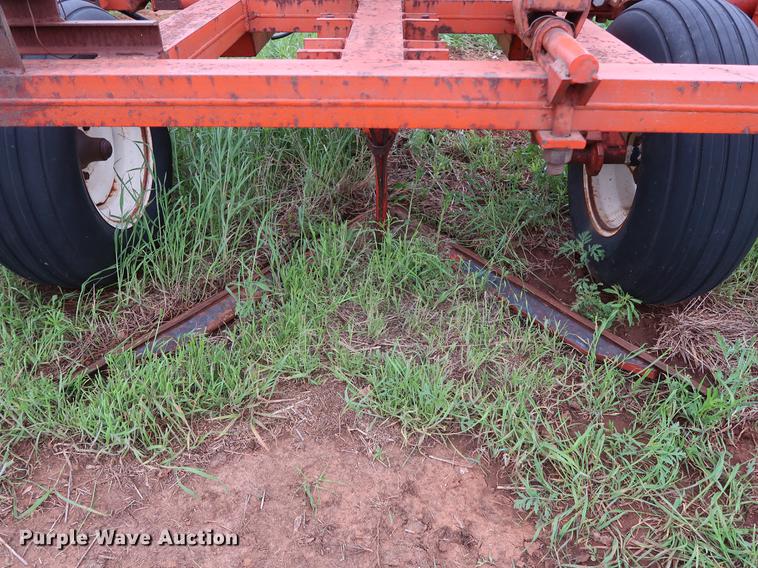 image for item DG3463 Richardson AD Flex stubble mulch sweep plow