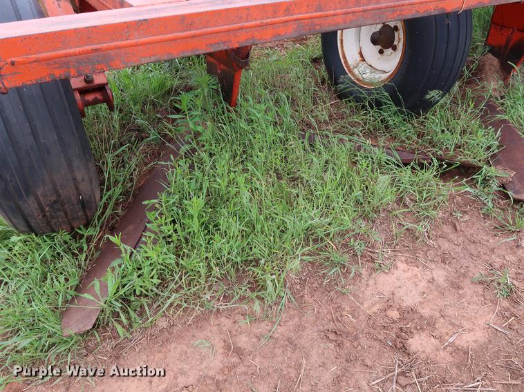 image for item DG3463 Richardson AD Flex stubble mulch sweep plow