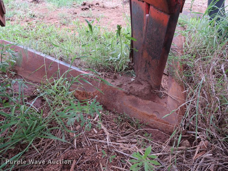 image for item DG3463 Richardson AD Flex stubble mulch sweep plow