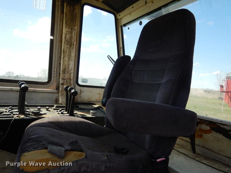 image for item DG5779 1981 Case 4490 4WD tractor