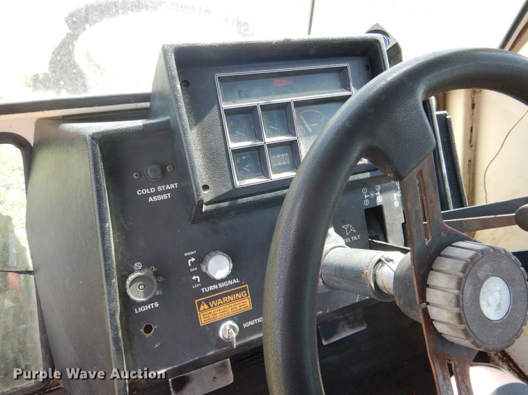 image for item DG5779 1981 Case 4490 4WD tractor