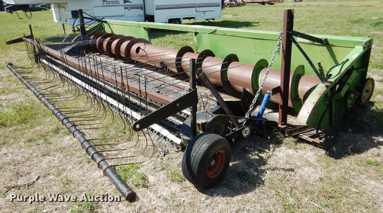 image for item DG5780 John Deere 222 head with Raki UD pickup head
