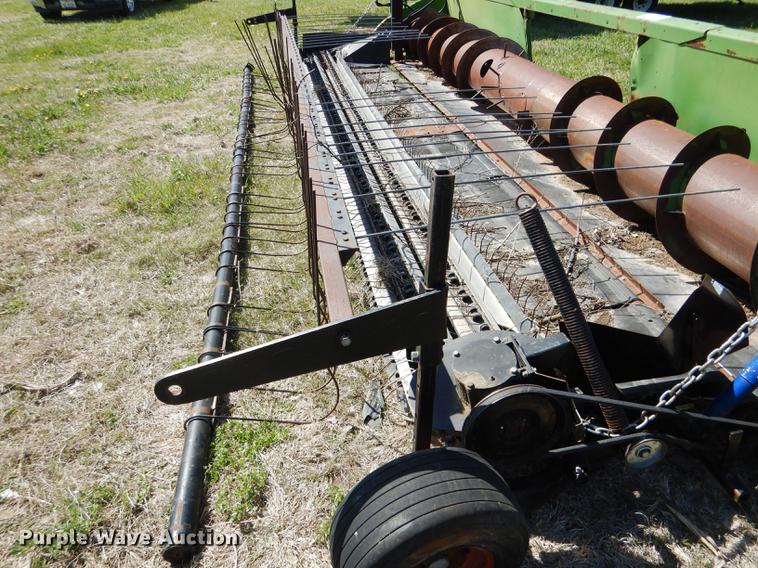 image for item DG5780 John Deere 222 head with Raki UD pickup head