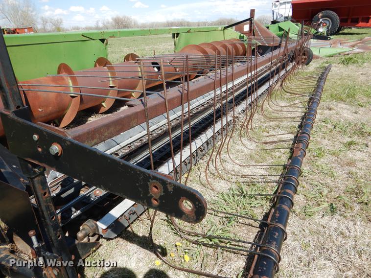 image for item DG5780 John Deere 222 head with Raki UD pickup head