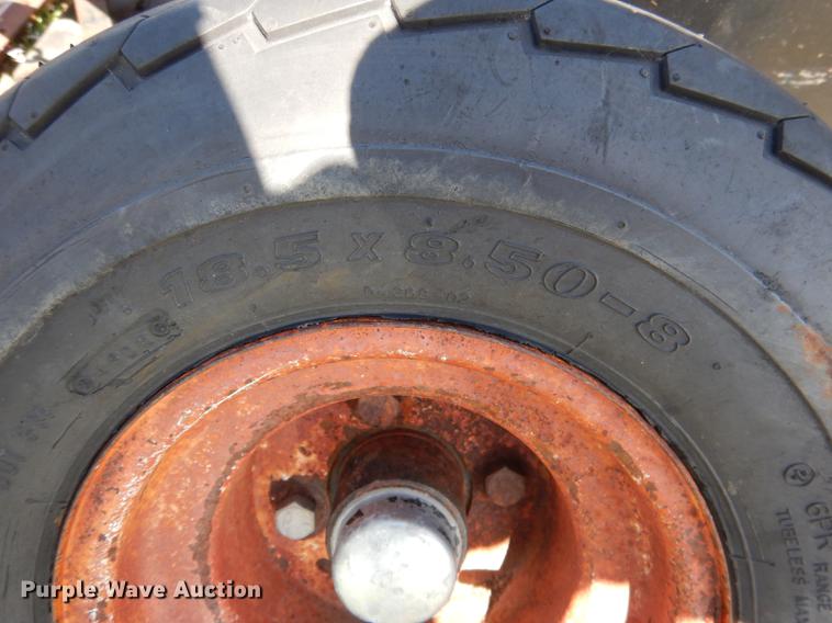 image for item DG5780 John Deere 222 head with Raki UD pickup head