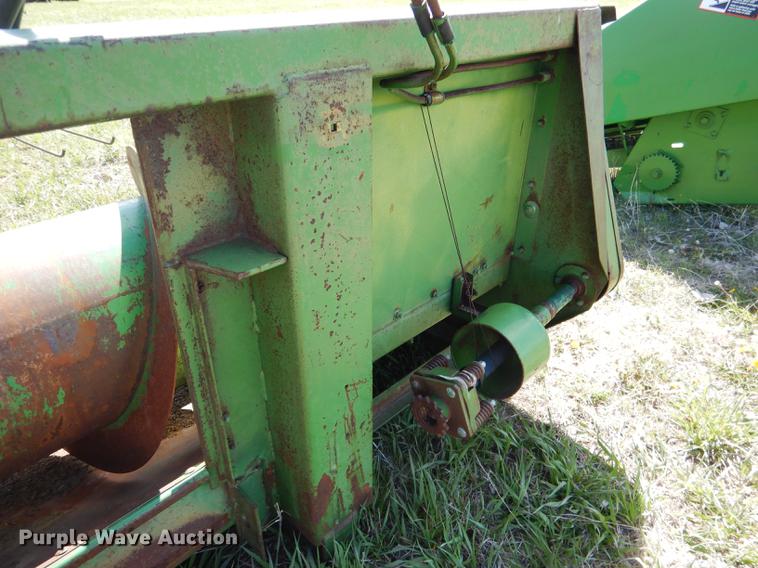 image for item DG5782 John Deere 212 pickup head