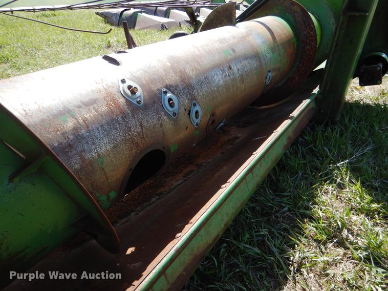 image for item DG5782 John Deere 212 pickup head