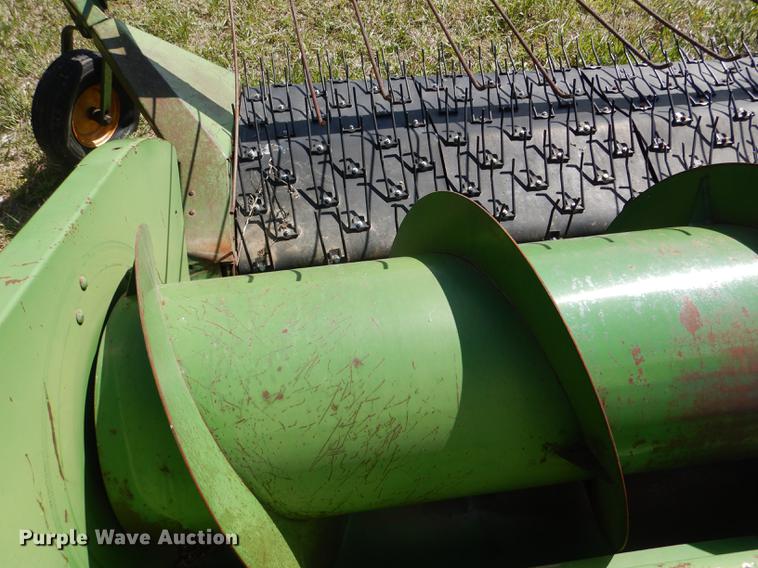 image for item DG5782 John Deere 212 pickup head