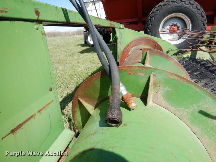 image for item DG5782 John Deere 212 pickup head