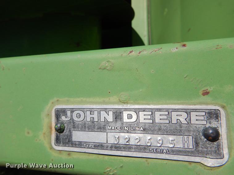 image for item DG5782 John Deere 212 pickup head