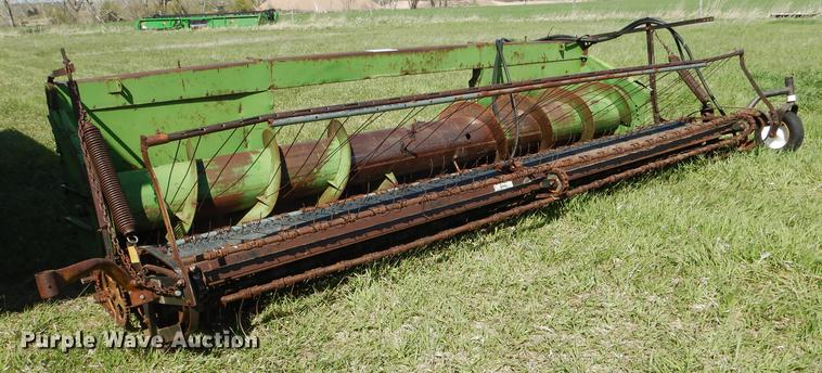image for item DG5783 John Deere pickup head