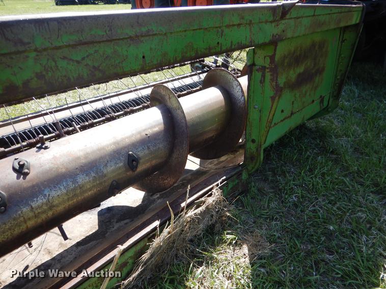 image for item DG5783 John Deere pickup head