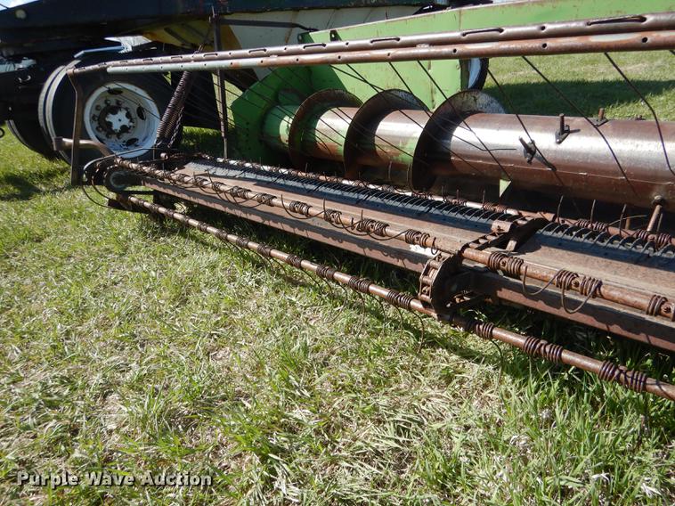 image for item DG5783 John Deere pickup head