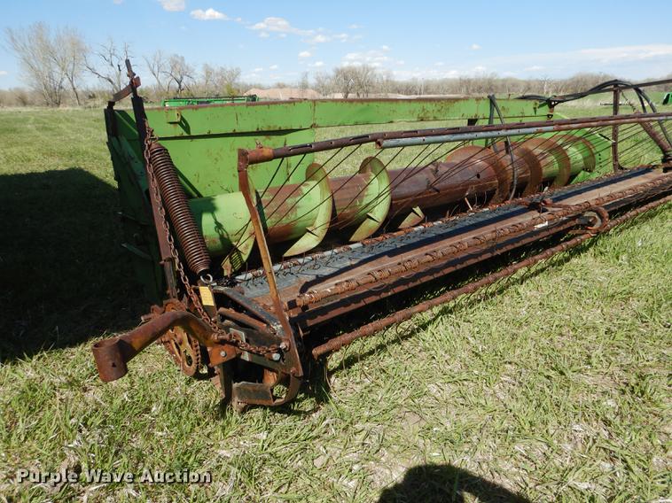 image for item DG5783 John Deere pickup head