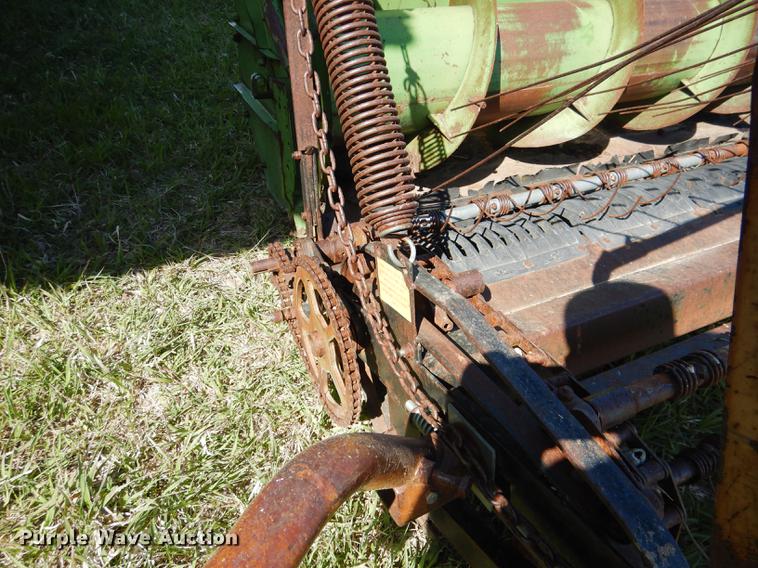 image for item DG5783 John Deere pickup head