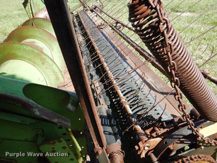 image for item DG5783 John Deere pickup head