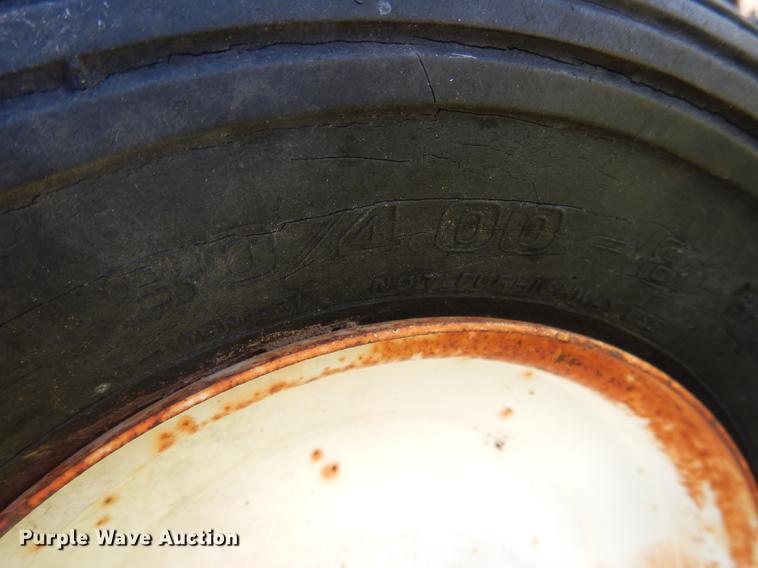 image for item DG5783 John Deere pickup head