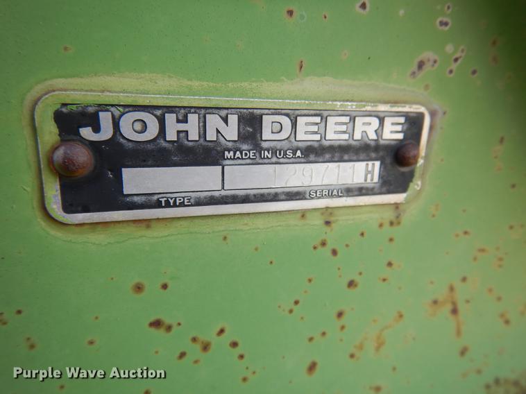 image for item DG5783 John Deere pickup head