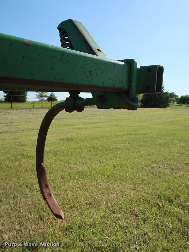 image for item FE9622 John Deere 1610 chisel