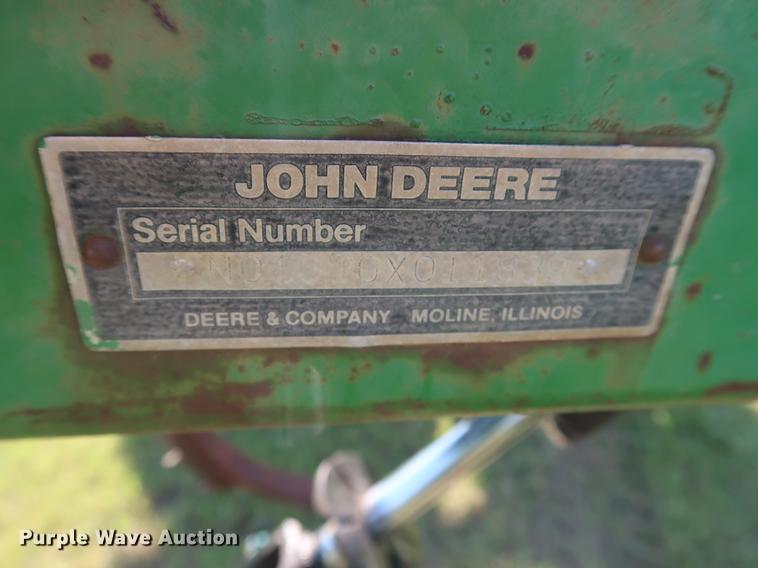 image for item FE9622 John Deere 1610 chisel