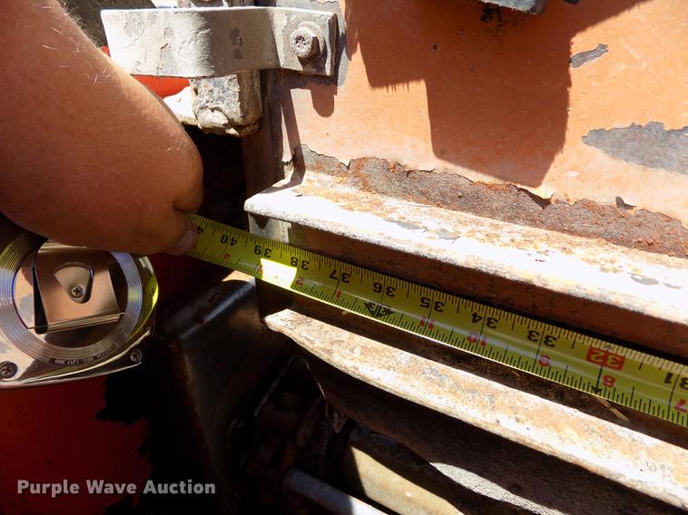 image for item FG9472 2007 Peterbilt 340 feed delivery truck