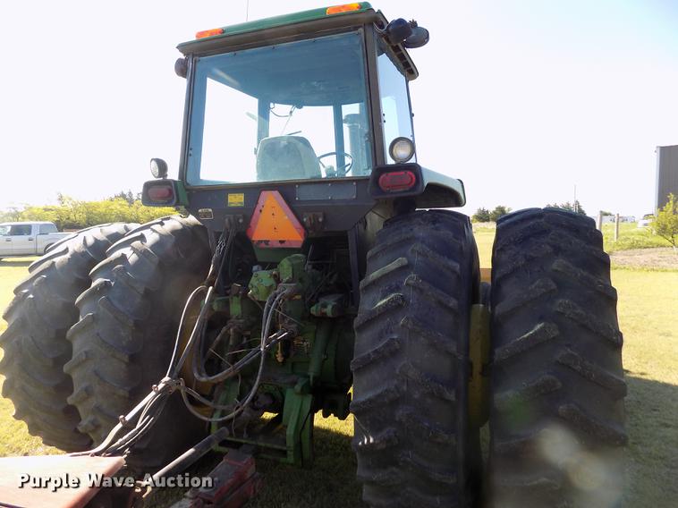 image for item FG9482 1981 John Deere 4840 tractor