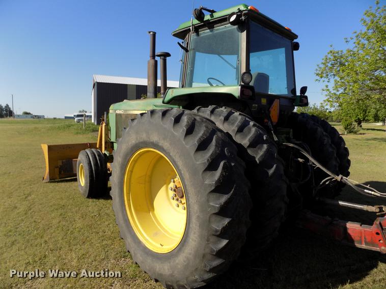 image for item FG9482 1981 John Deere 4840 tractor