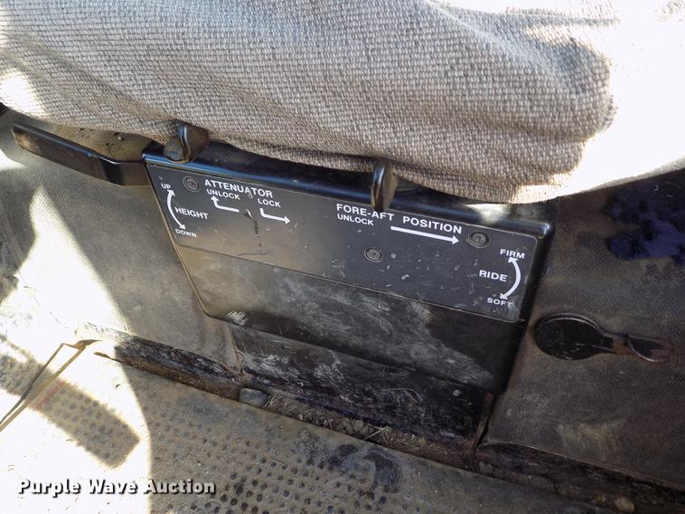 image for item FG9482 1981 John Deere 4840 tractor