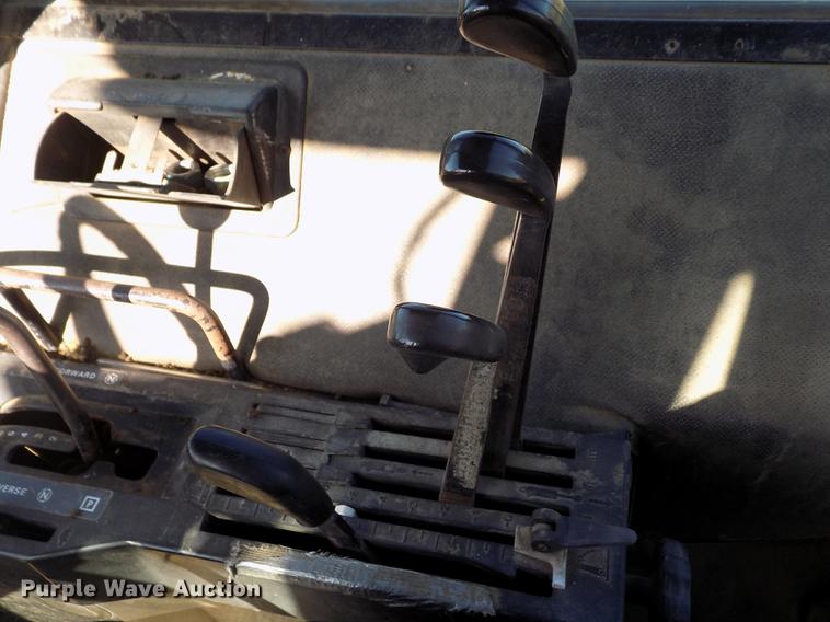 image for item FG9482 1981 John Deere 4840 tractor