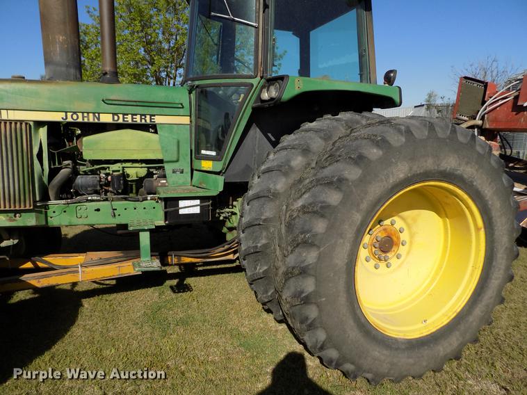 image for item FG9482 1981 John Deere 4840 tractor