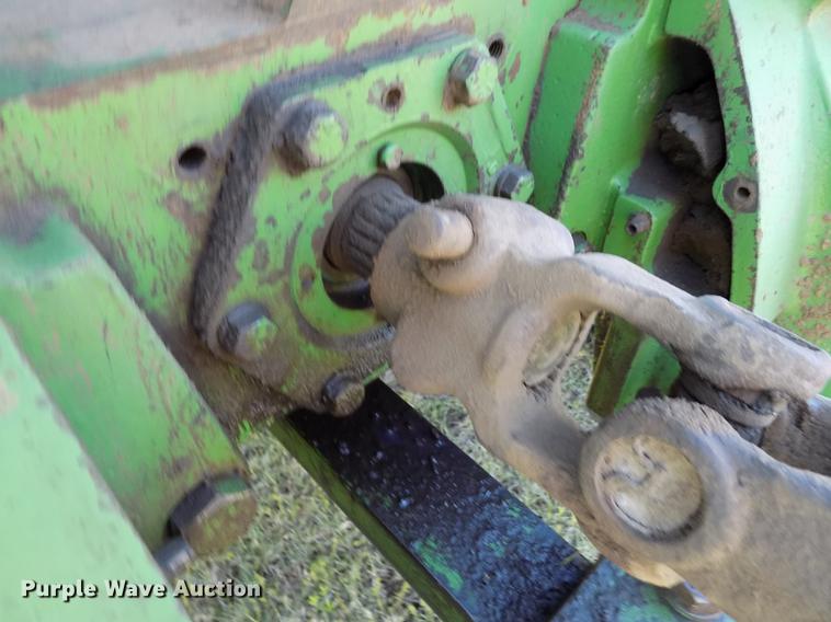 image for item FG9482 1981 John Deere 4840 tractor