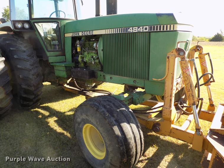 image for item FG9482 1981 John Deere 4840 tractor