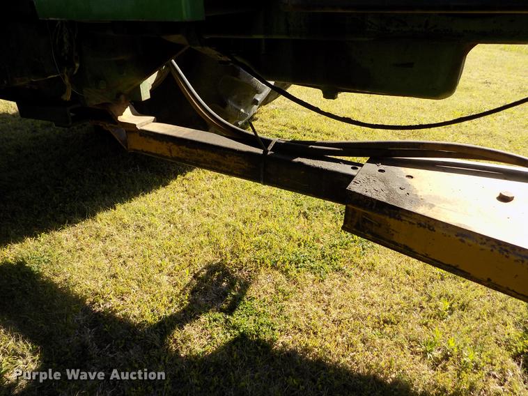 image for item FG9482 1981 John Deere 4840 tractor