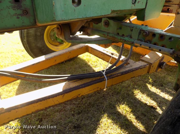 image for item FG9482 1981 John Deere 4840 tractor