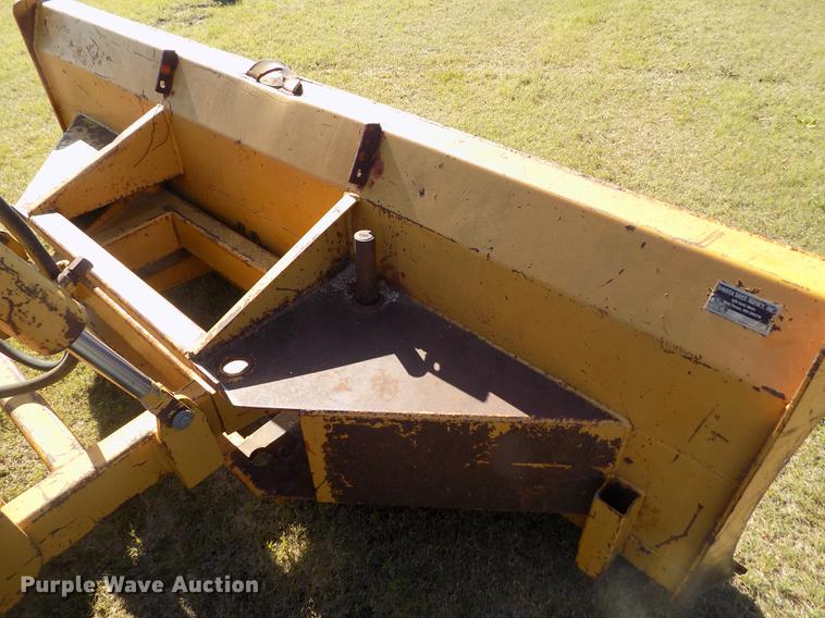 image for item FG9482 1981 John Deere 4840 tractor