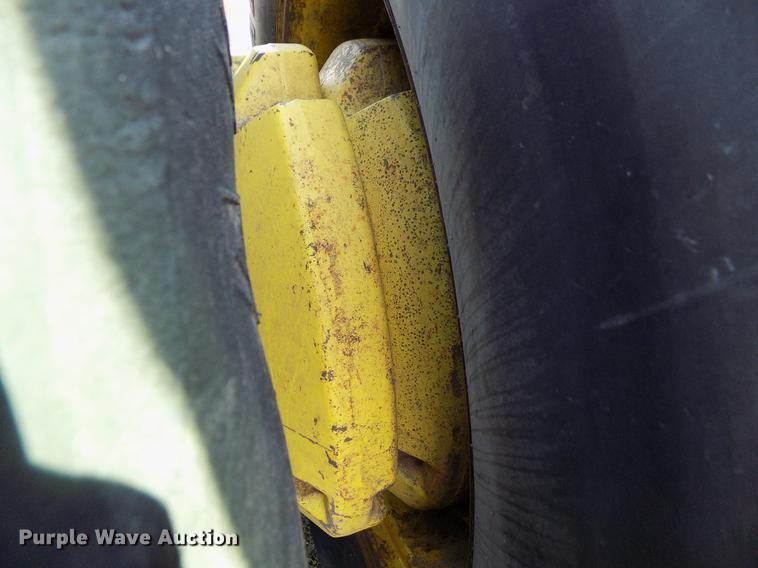 image for item FG9482 1981 John Deere 4840 tractor