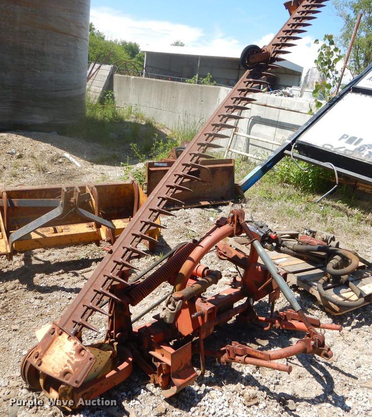 image for item FH9454 New Holland 451 sickle mower