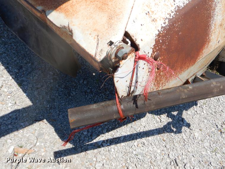 image for item FH9484 New Idea 5209 disc mower