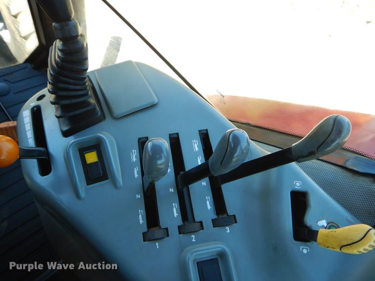 image for item FH9499 1998 Case IH MX120 tractor