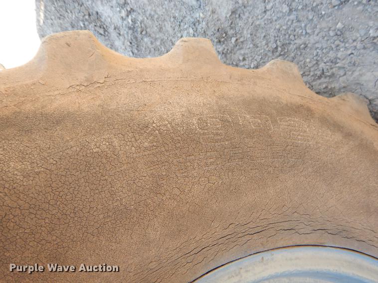 image for item FH9499 1998 Case IH MX120 tractor