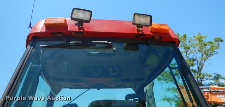 image for item FH9499 1998 Case IH MX120 tractor