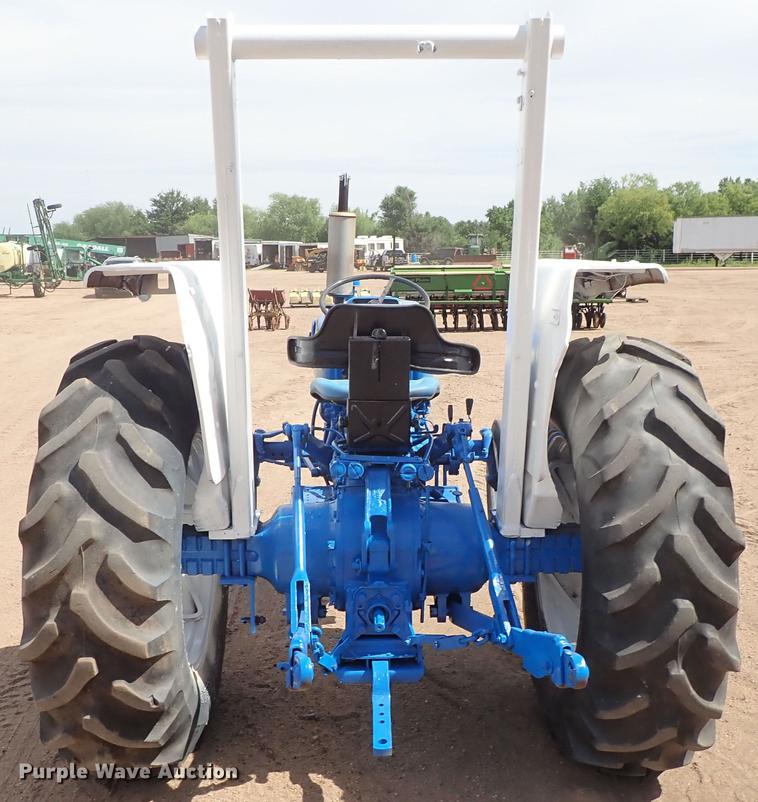 image for item FH9924 Ford 4600 tractor