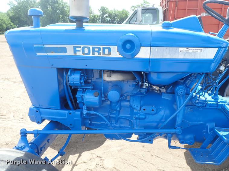 image for item FH9924 Ford 4600 tractor