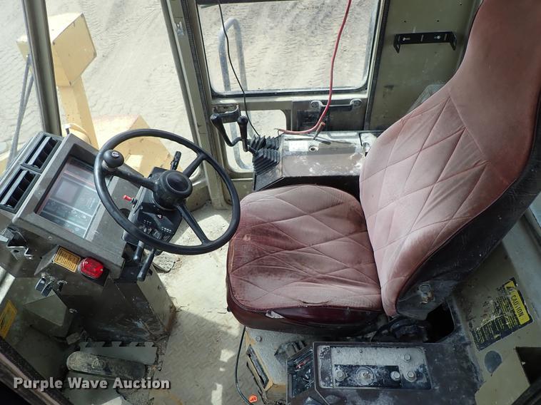 image for item FH9925 1993 Komatsu WA450-2 wheel loader